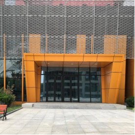 Maintenance and upkeep of expanded metal mesh